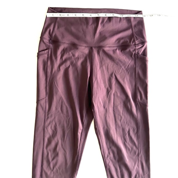 Zyia Active Pocket Light N Tight Plum High Rise Capri Leggings - Picture 7 of 9